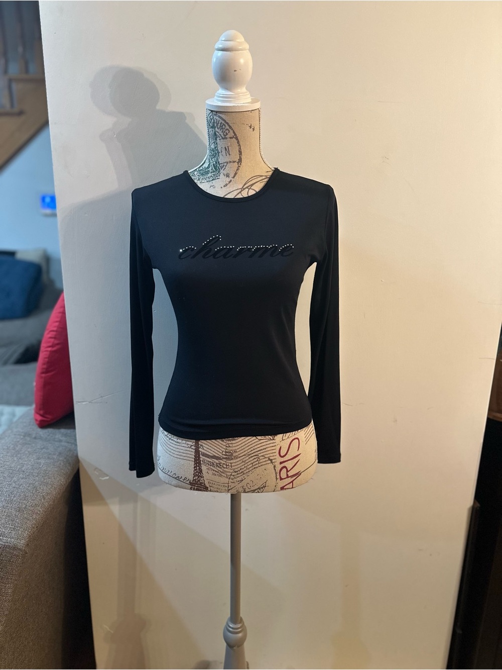 Charme Black Long-Sleeve Fitted Tee